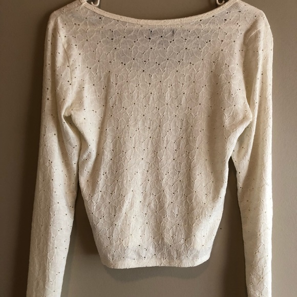 American Eagle White Crop Top - Picture 3 of 3